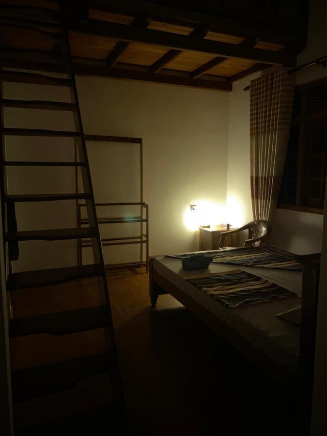 Bed and Breakfast Happy Feet Diyaluma Koslanda Экстерьер фото